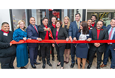Wells Fargo celebrates ribbon cutting <br>for new Woodbury branch